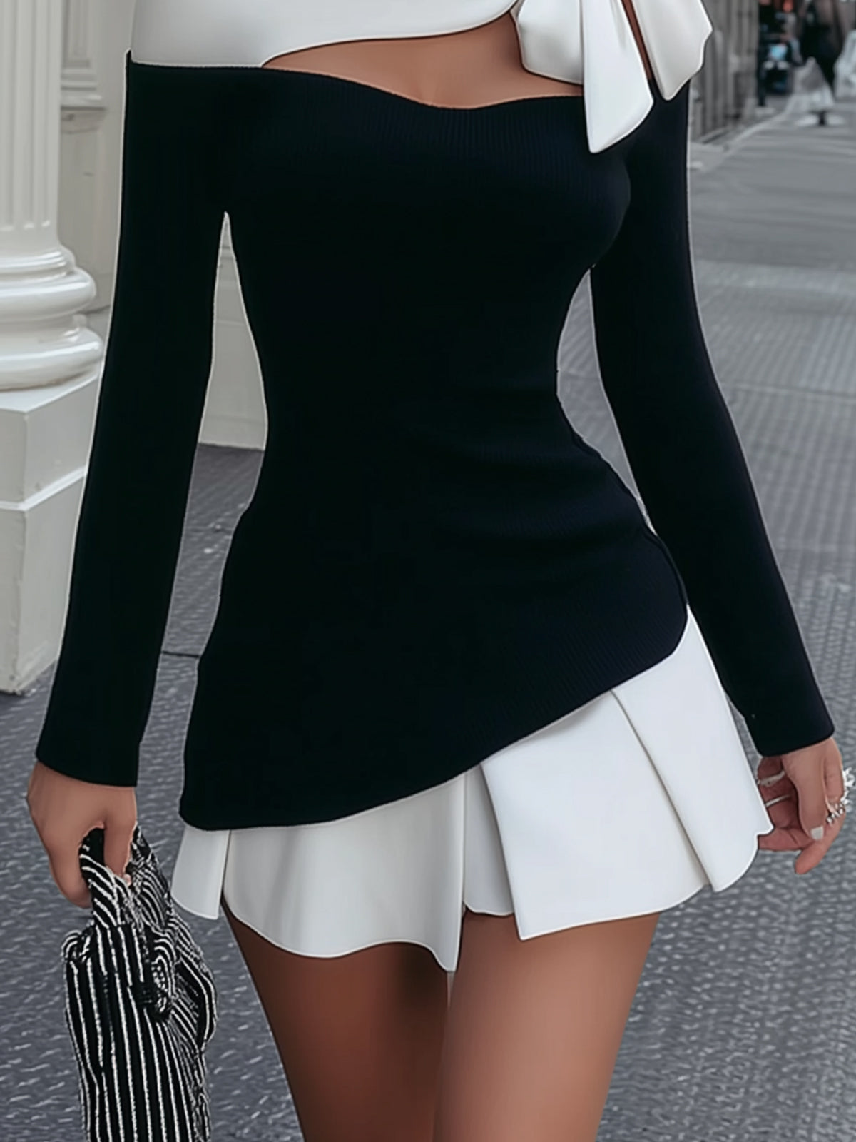 Conjunto de vestido corto bicolor con lazo al hombro
