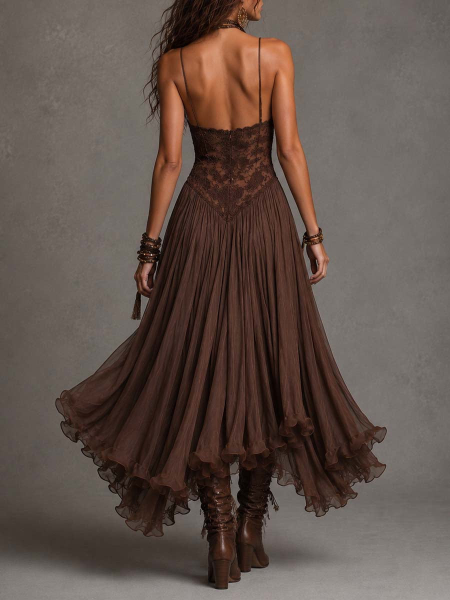 Vestido largo de gasa marrón oscuro con paneles de encaje