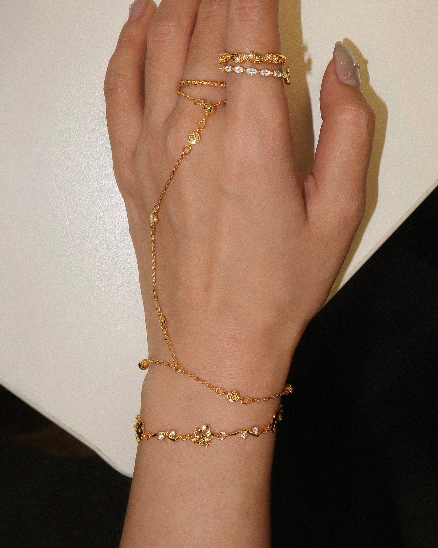 Pulsera floral de hiedra
