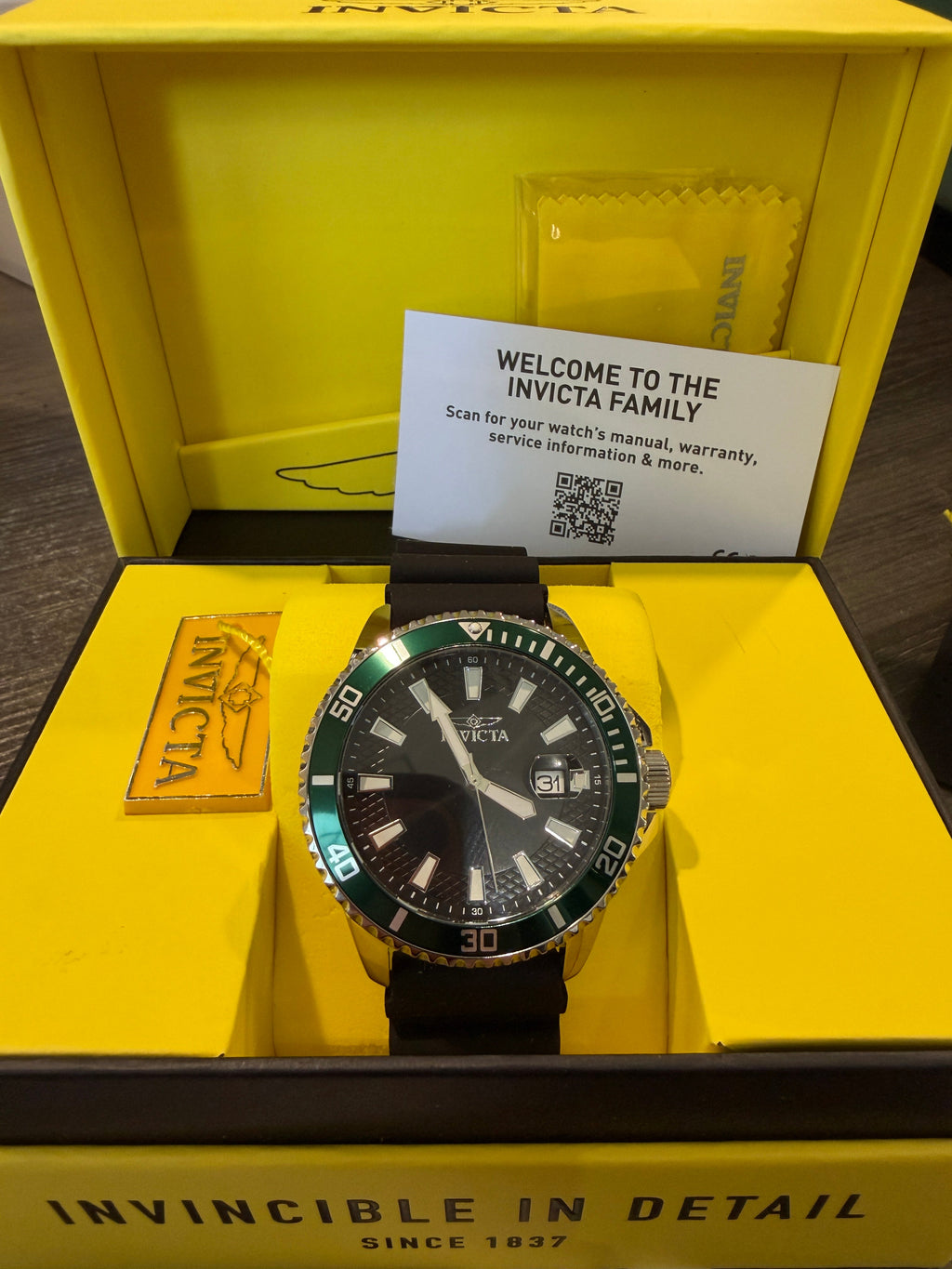 Invicta Pro Diver Watch 46129 45mm Green Bezel - Japan Movement Silicone Strap