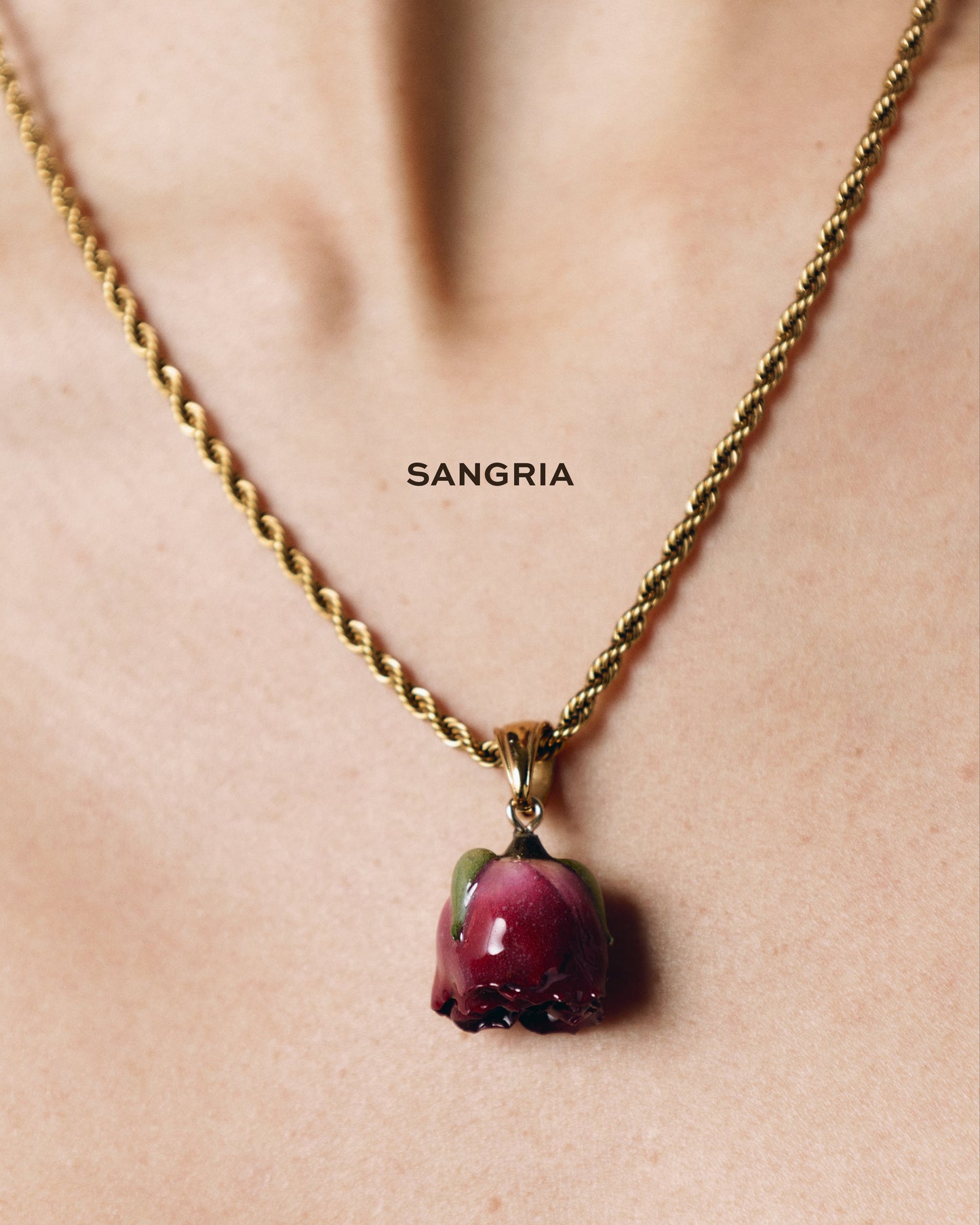 "Hold me tight" Necklace