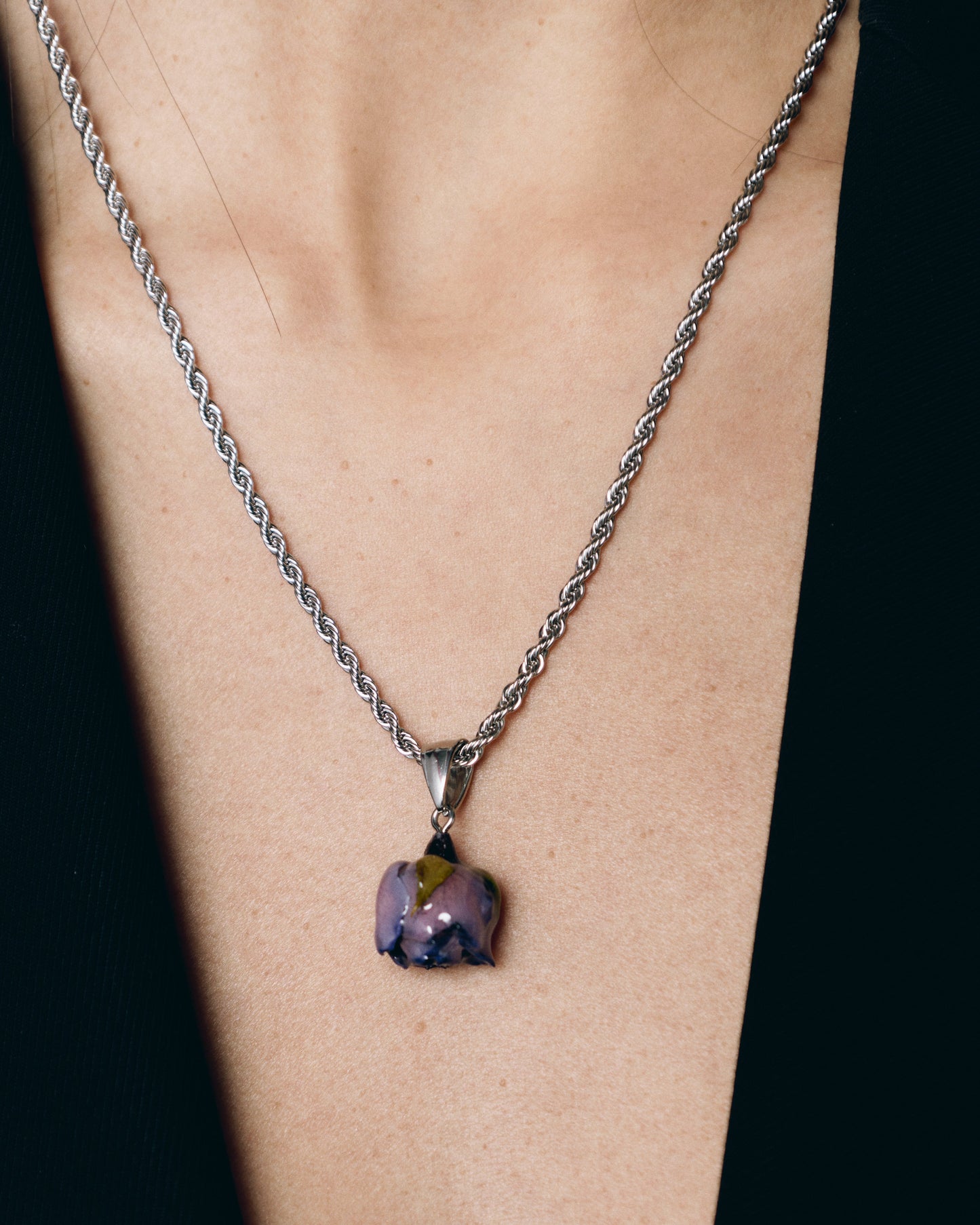"Hold me tight" Necklace