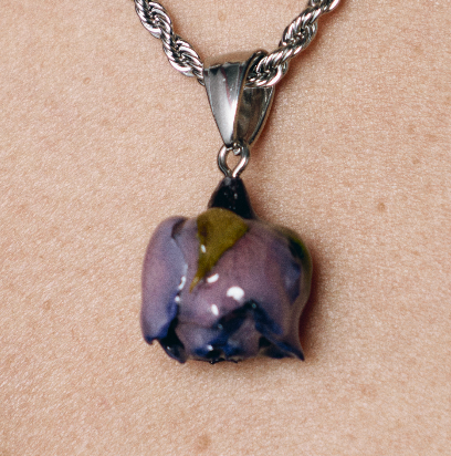 "Hold me tight" Necklace