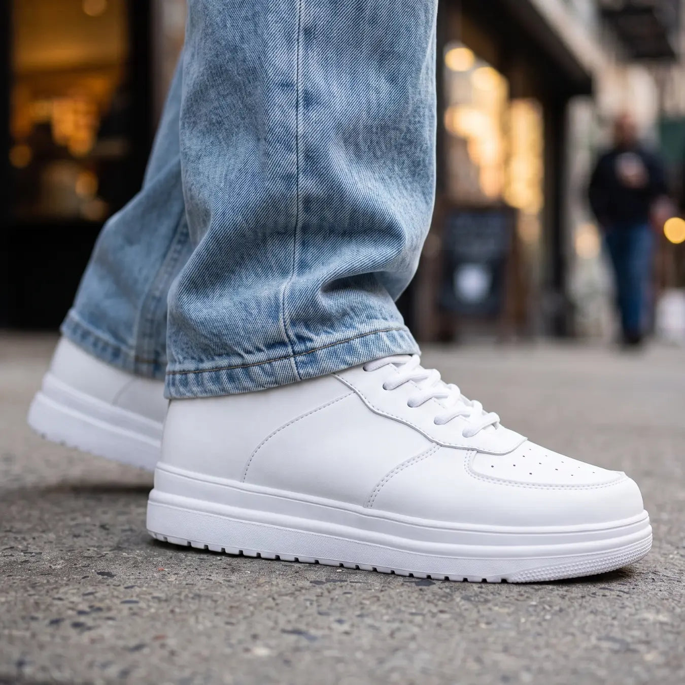 NEVADA — Zapatilla blanca con alza de 8 cm