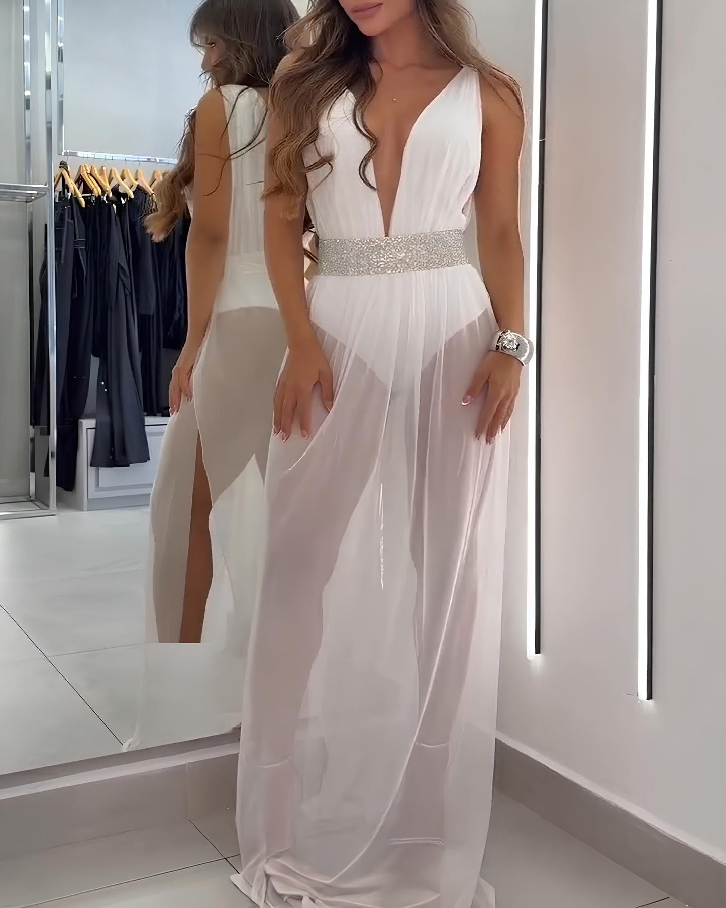 Vestido de Playa Costa Blanca – Escote en V con Abertura