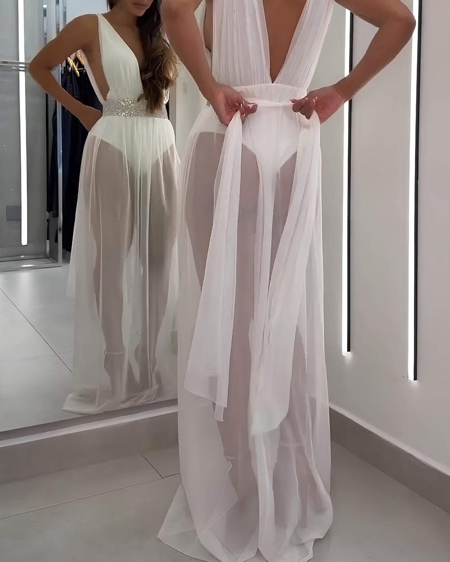 Vestido de Playa Costa Blanca – Escote en V con Abertura