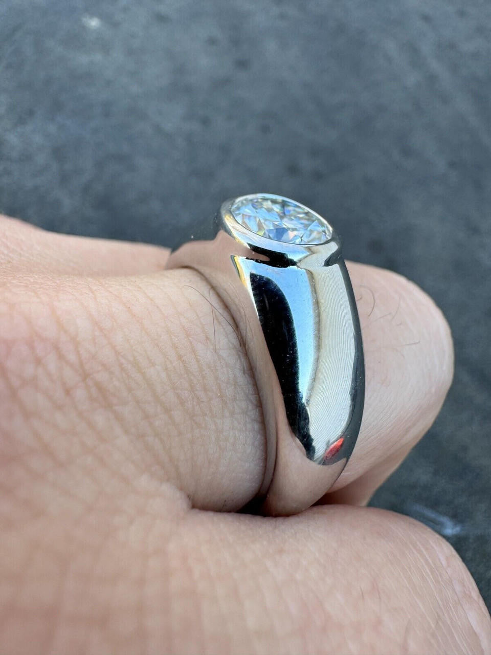 MOISSANITE Classic Big Rock Round Brilliant Cut Ring - 925 Silver