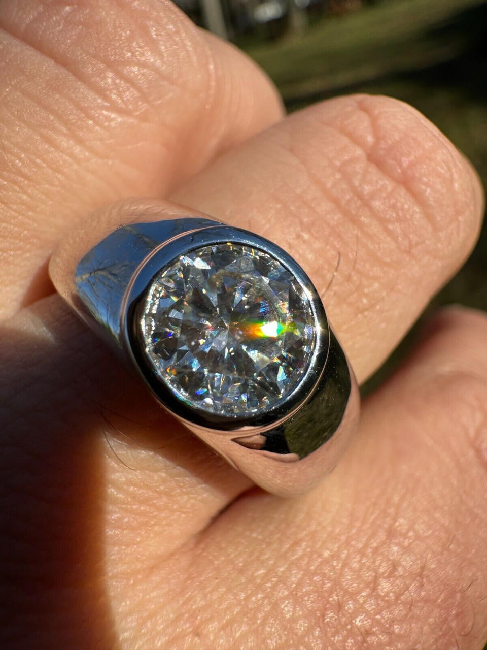 MOISSANITE Classic Big Rock Round Brilliant Cut Ring - 925 Silver
