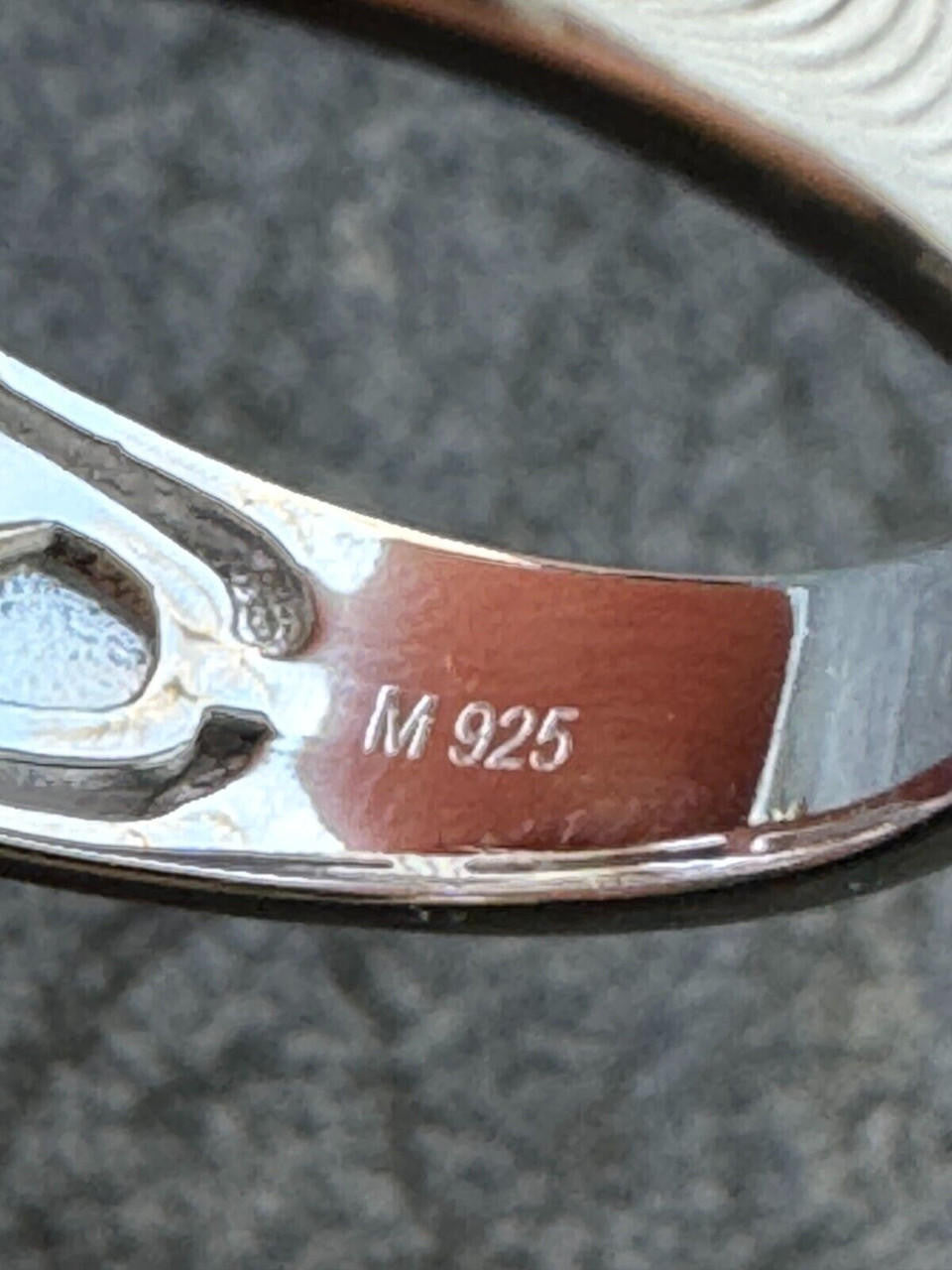 MOISSANITE Classic Big Rock Oval Cut Ring - 925 Silver