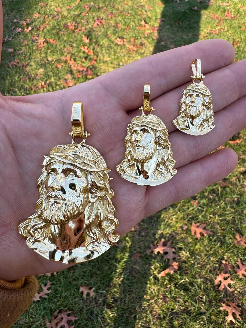 Sacred Jesus Plain Pendant - 14k Gold Vermeil 925 Silver - 3 Sizes 1.5"-3"