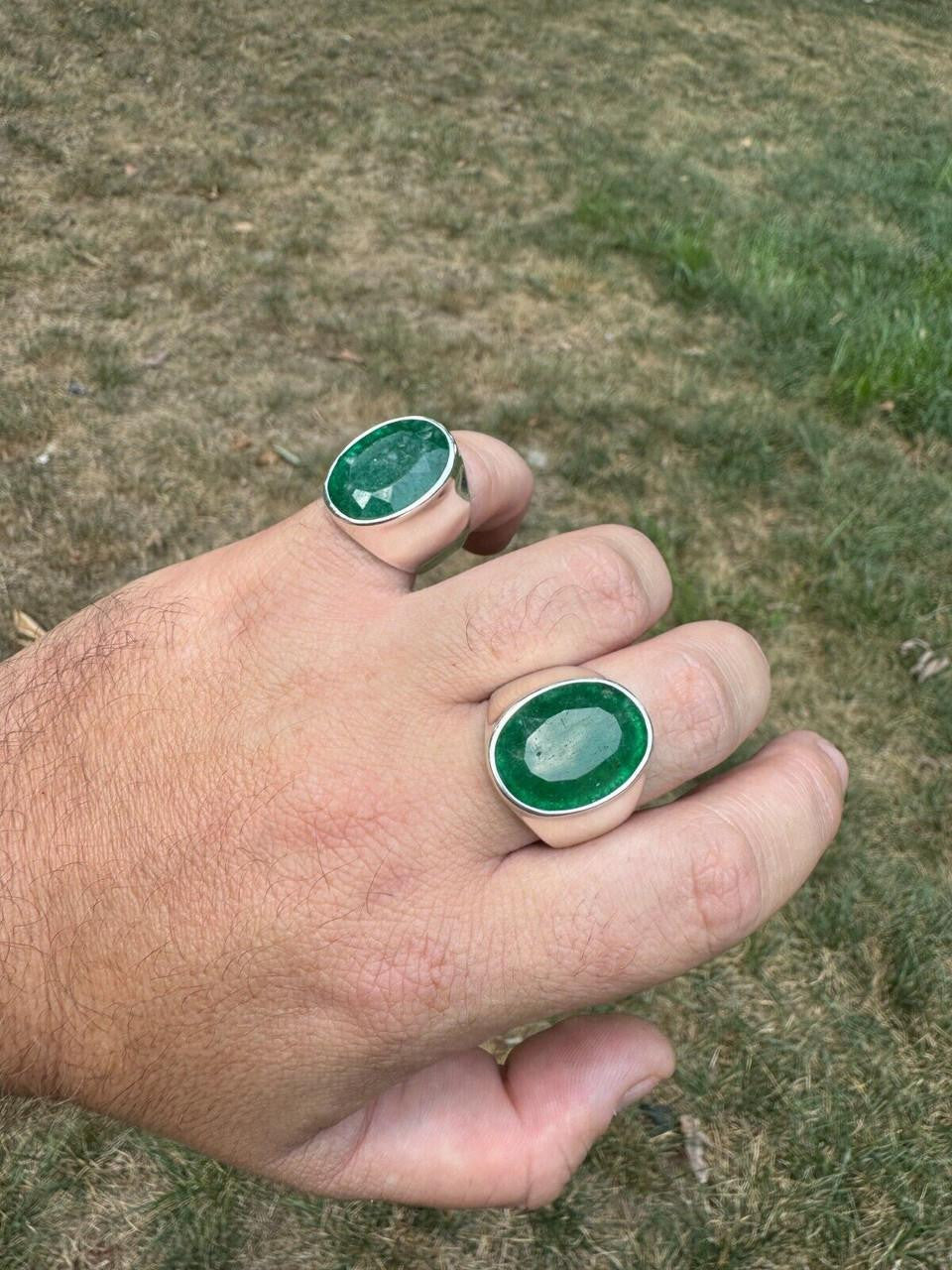 Hollywood Swag Ring - 925 Silver - Genuine Green Emerald Stone