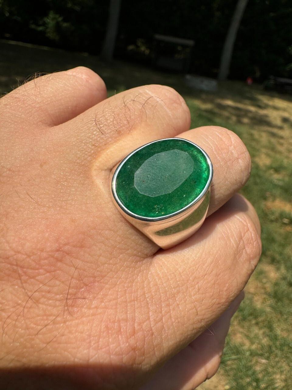 Hollywood Swag Ring - 925 Silver - Genuine Green Emerald Stone