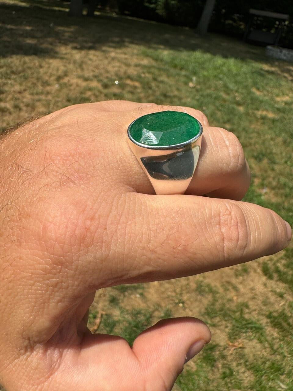 Hollywood Swag Ring - 925 Silver - Genuine Green Emerald Stone