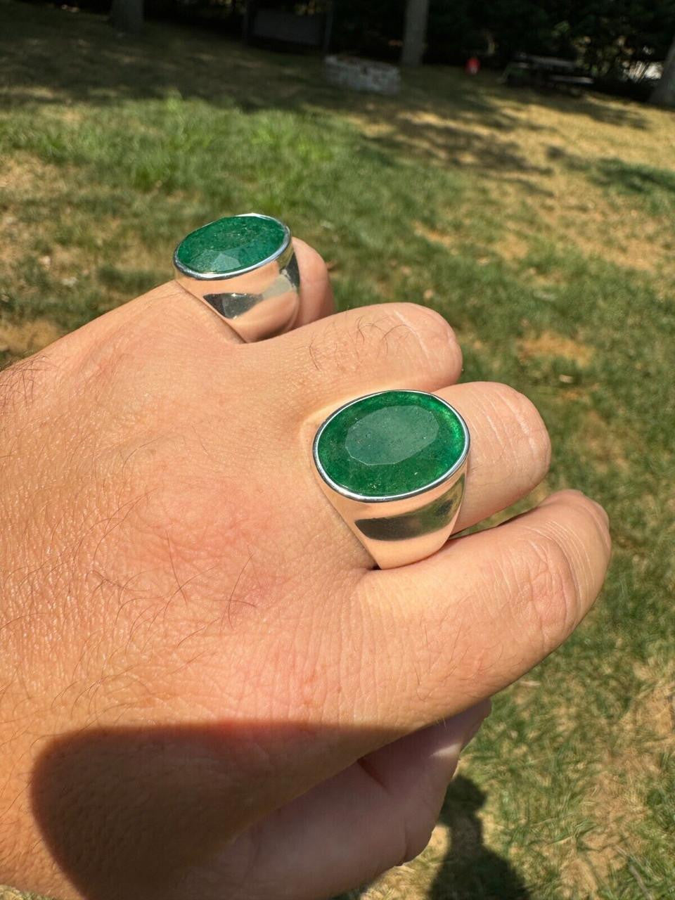 Hollywood Swag Ring - 925 Silver - Genuine Green Emerald Stone