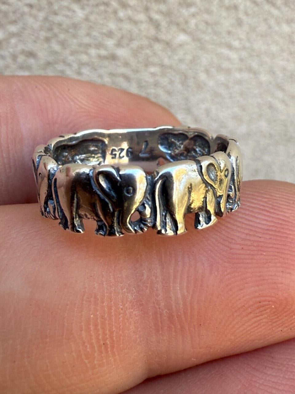 Lucky Elephant Band Ring - 925 Silver - Plain
