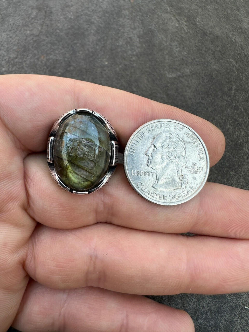 Wealth Ring - 925 Silver Oxidized - Genuine Labradorite Stone