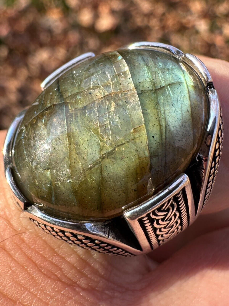 Wealth Ring - 925 Silver Oxidized - Genuine Labradorite Stone