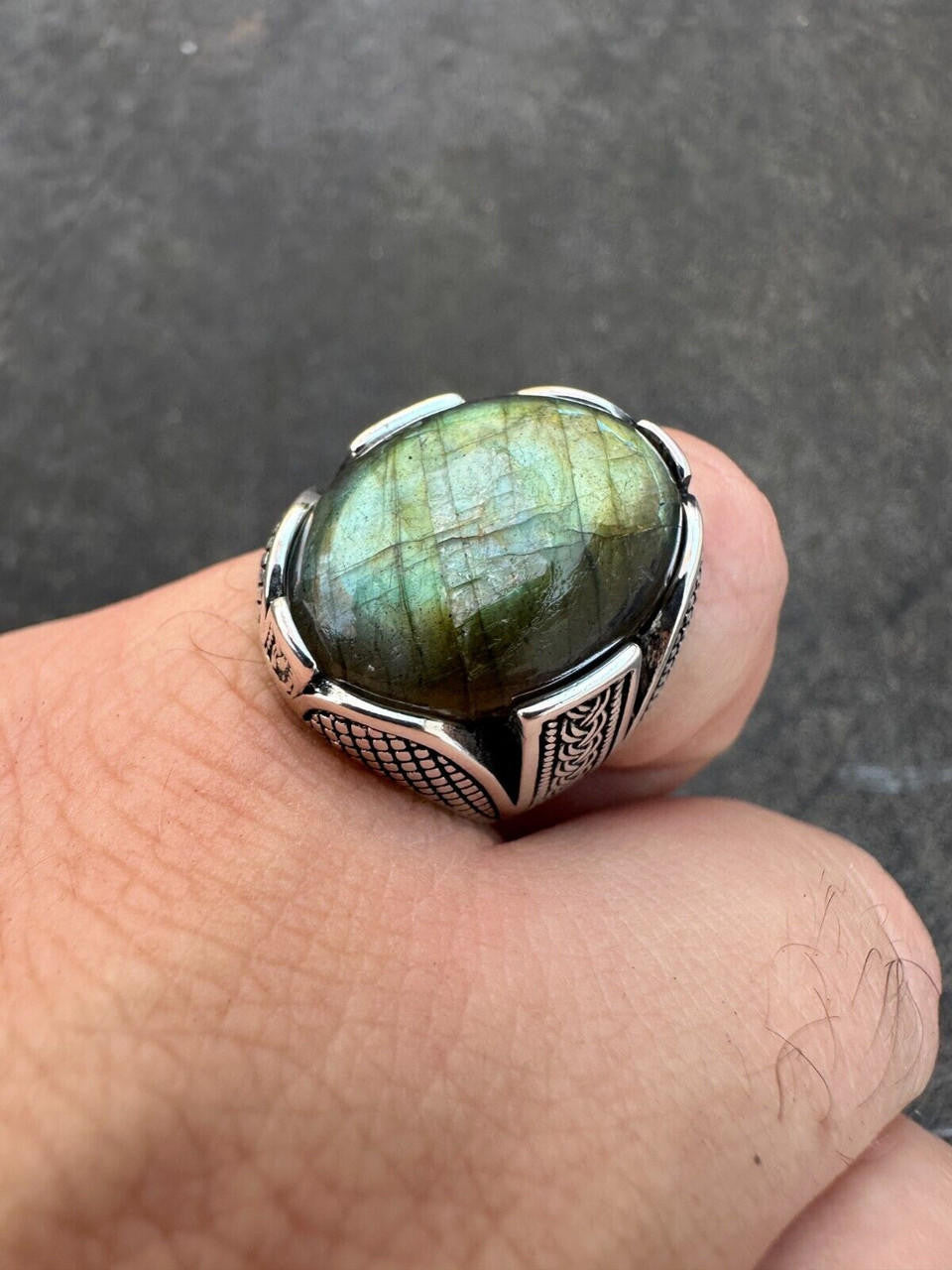 Wealth Ring - 925 Silver Oxidized - Genuine Labradorite Stone