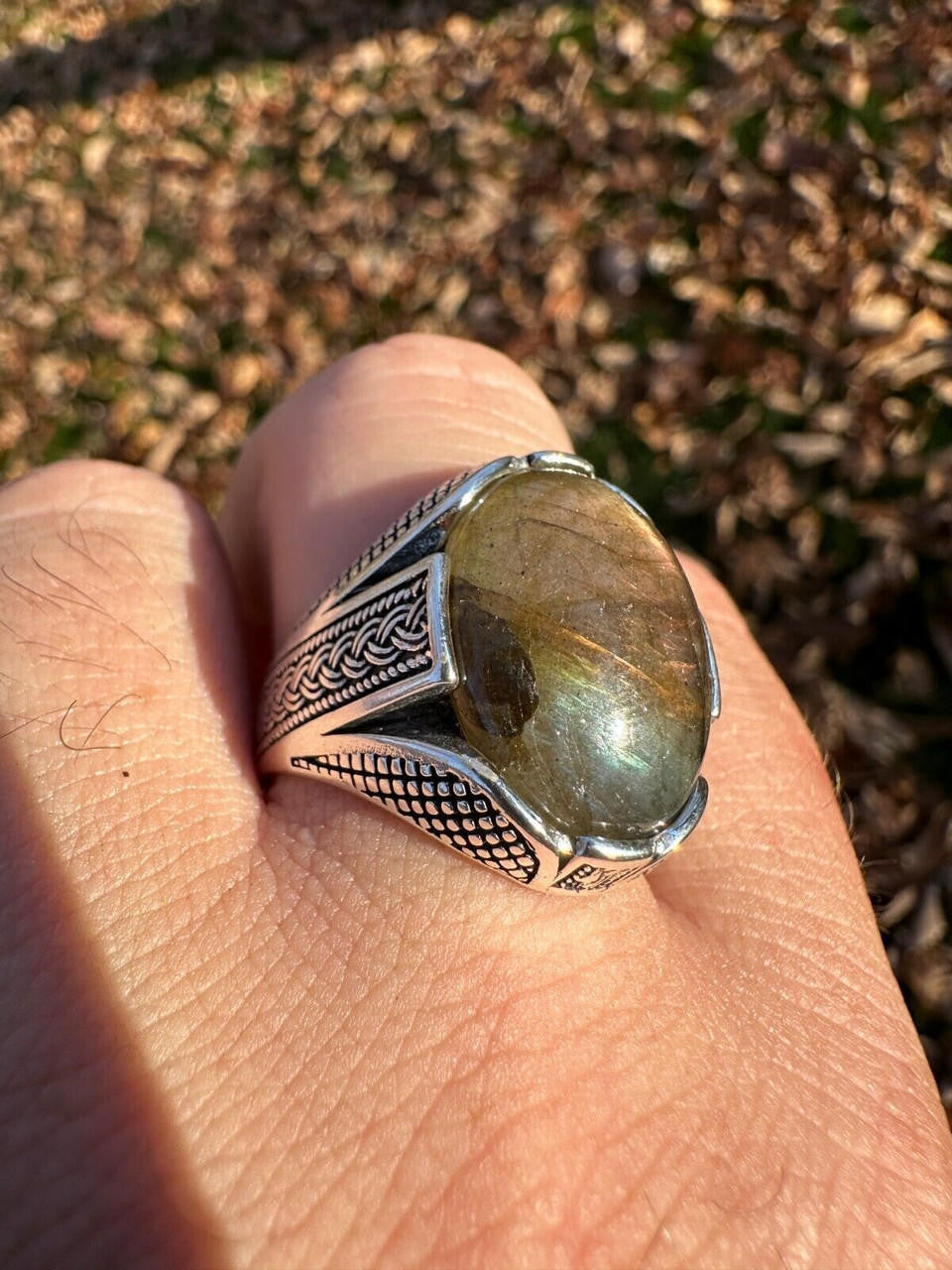Wealth Ring - 925 Silver Oxidized - Genuine Labradorite Stone