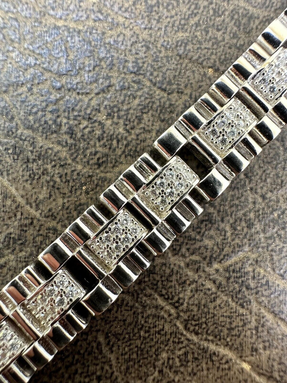 MOISSANITE Everyday Classic Presidential Custom Link Bracelet Iced Out - 925 Silver - 10mm - 7.5"-8.5"