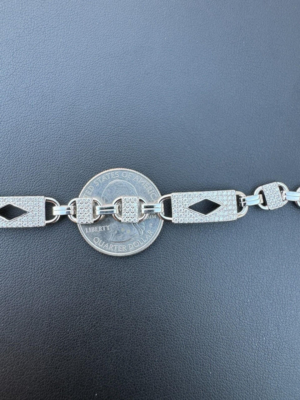 MOISSANITE Valentino Mariner Bracelet Iced Out - 925 Silver - 10mm - 7-8.5"