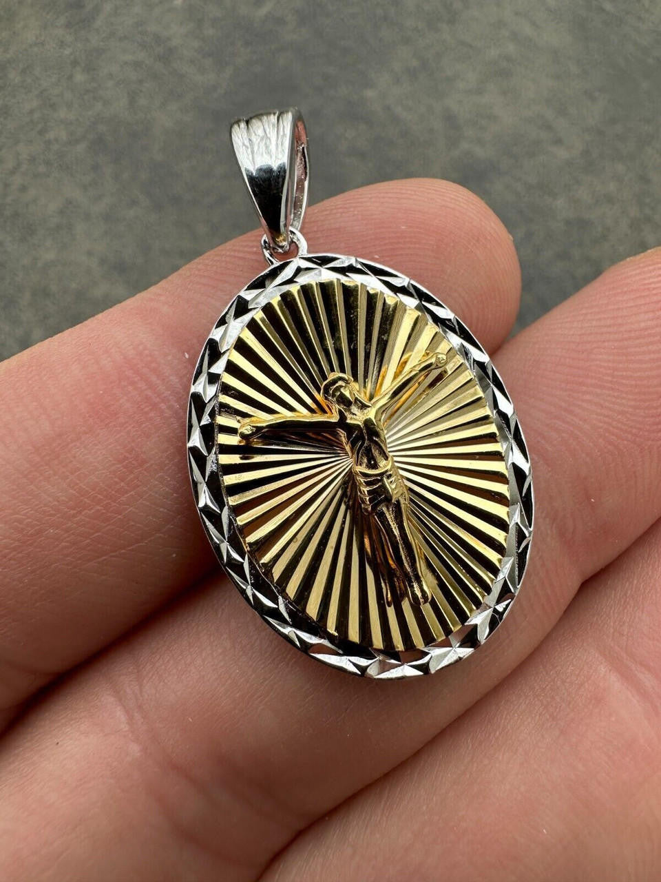 Jesus Medallion Diamond Cut Pendant - 925 Silver & 14k Gold Vermeil - Small 1.5"