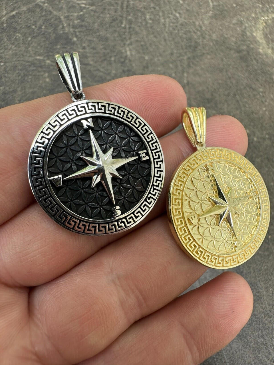 North Star Compass Medallion Vintage Pendant - 14k Gold Vermeil Or Oxidized 925 Silver - Small 1.5"