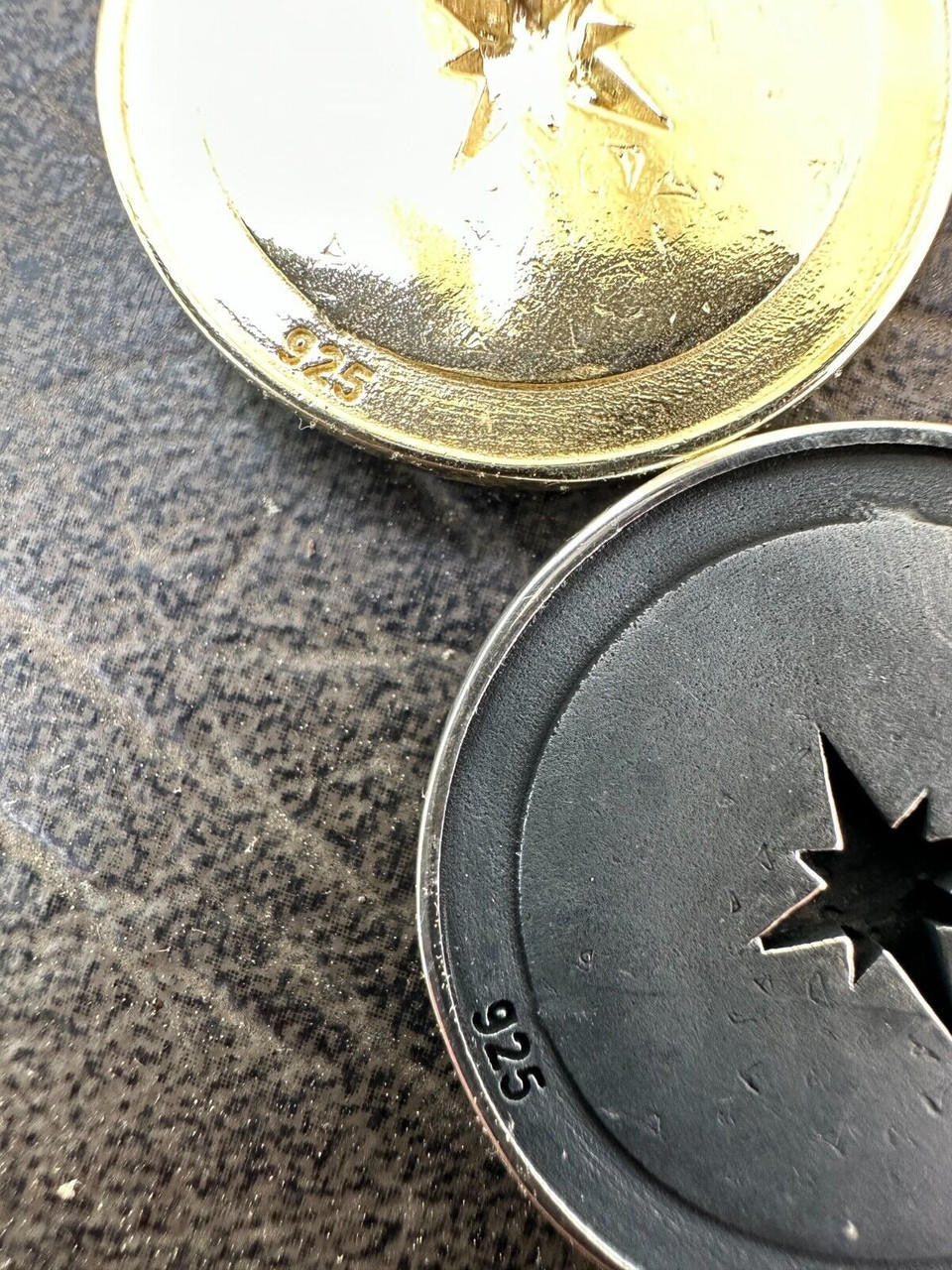 North Star Compass Medallion Vintage Pendant - 14k Gold Vermeil Or Oxidized 925 Silver - Small 1.5"