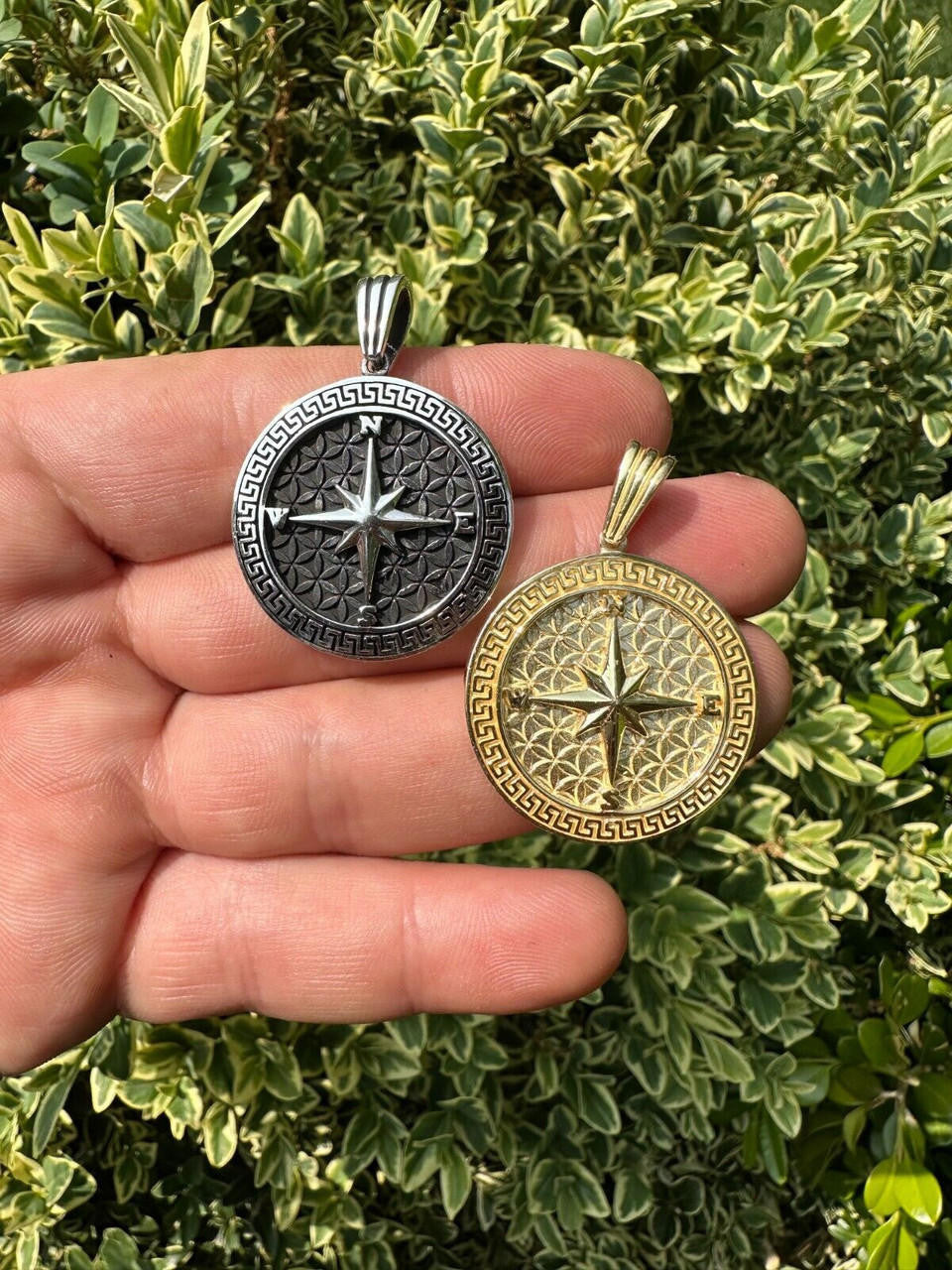 North Star Compass Medallion Vintage Pendant - 14k Gold Vermeil Or Oxidized 925 Silver - Small 1.5"
