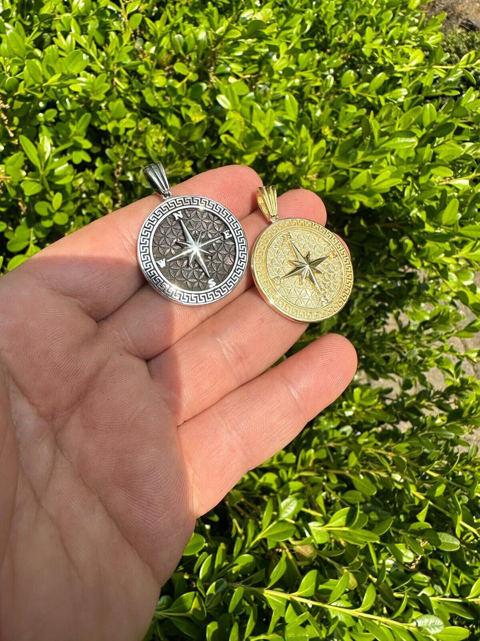 North Star Compass Medallion Vintage Pendant - 14k Gold Vermeil Or Oxidized 925 Silver - Small 1.5"