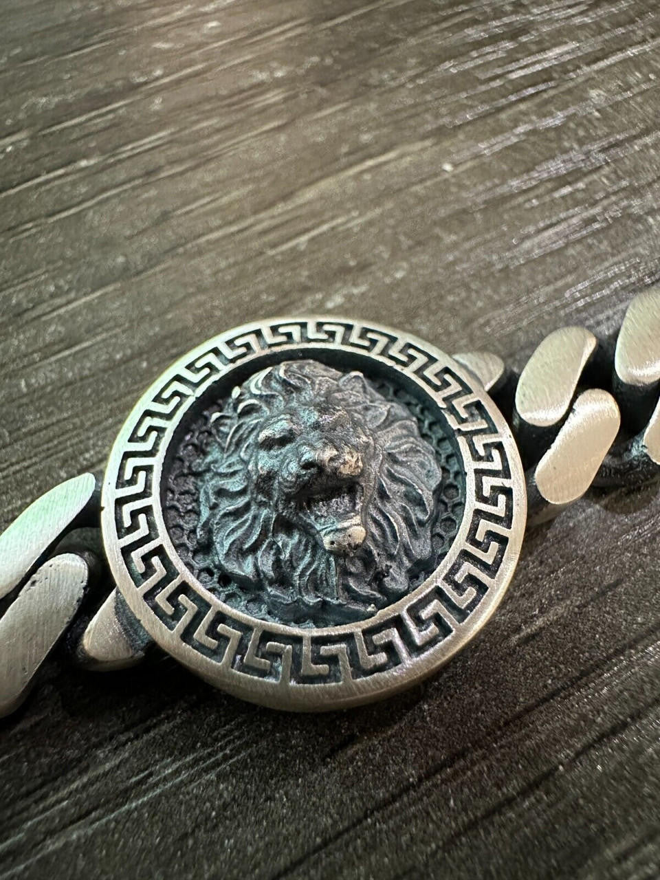 Miami Cuban Bracelet W. Lion Motif - 925 Sterling Silver Oxidized Gunmetal - 7"-9" - 10.5mm