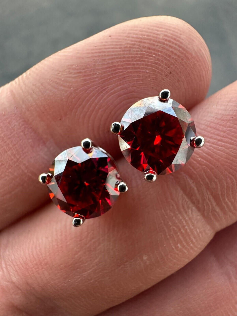 Red MOISSANITE Solitaire Stud Earrings - 925 Silver - 3mm-8mm - 0.2-4ct