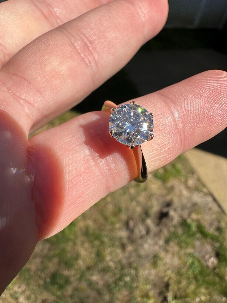 MOISSANITE Classic Solitaire Engagement Ring - 14k White Gold - 2ct