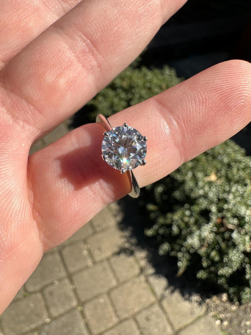 MOISSANITE Classic Solitaire Engagement Ring - 14k White Gold - 2ct