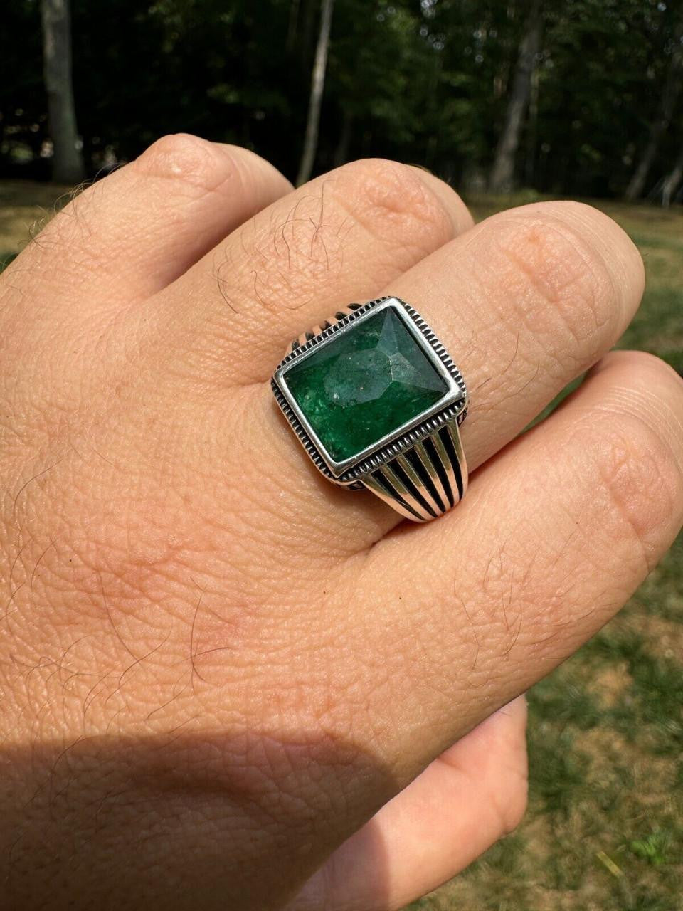 Royalty Ring - 925 Silver - Genuine Green Emerald Stone