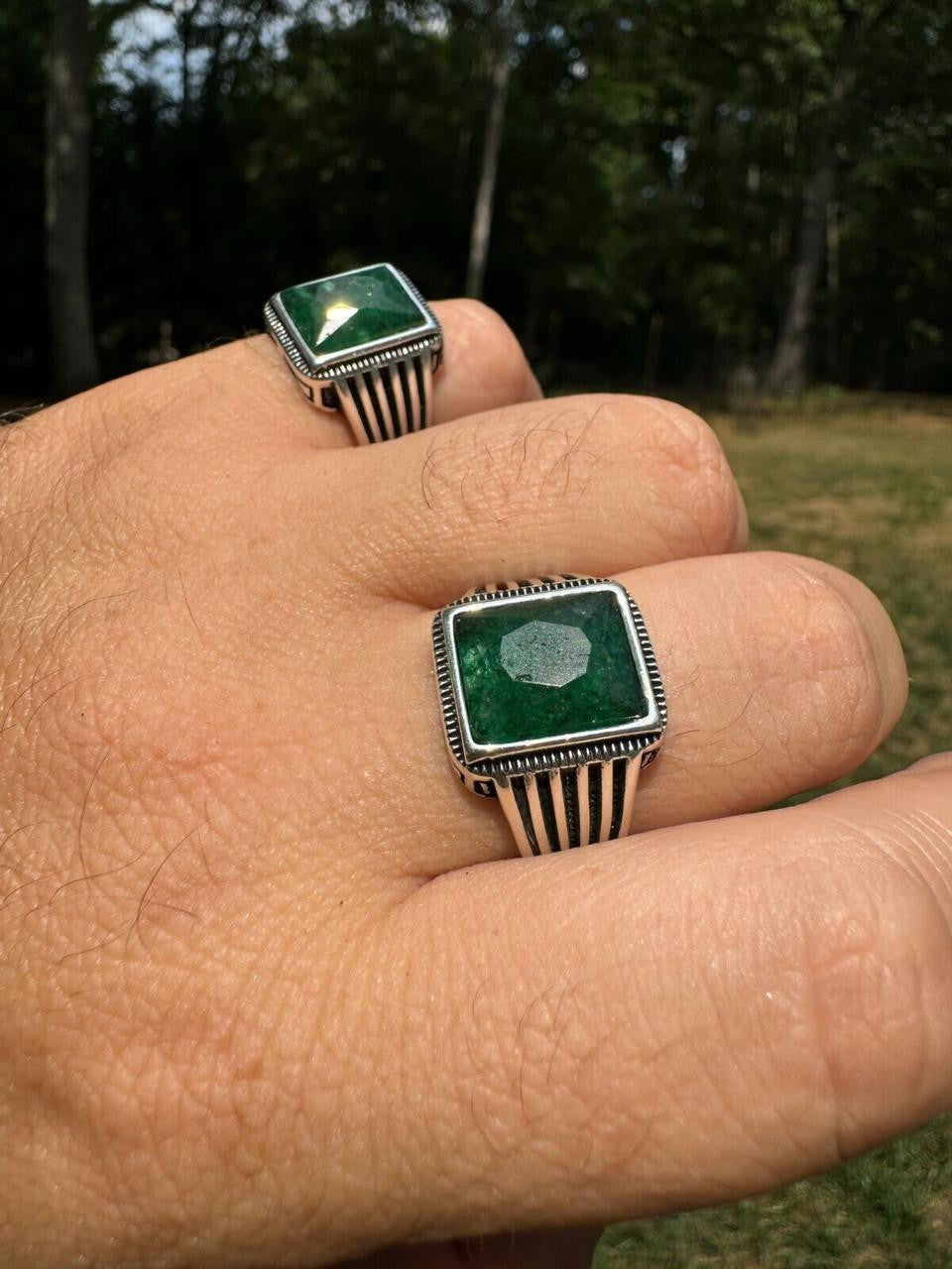 Royalty Ring - 925 Silver - Genuine Green Emerald Stone