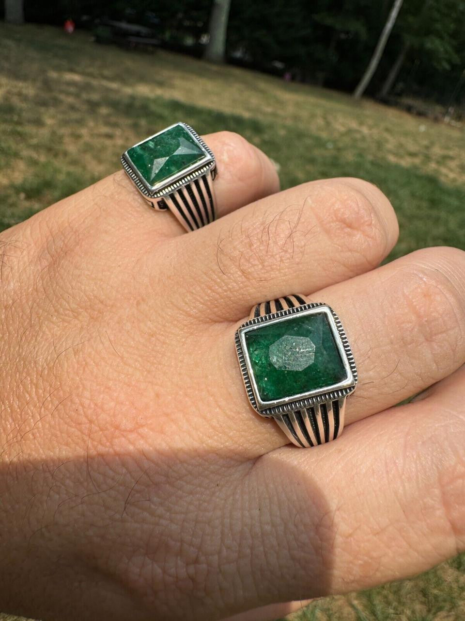 Royalty Ring - 925 Silver - Genuine Green Emerald Stone