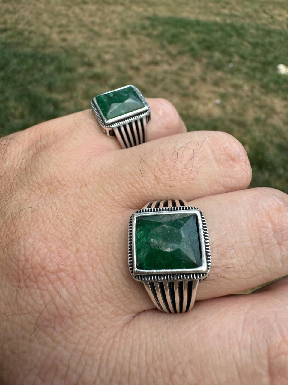 Royalty Ring - 925 Silver - Genuine Green Emerald Stone
