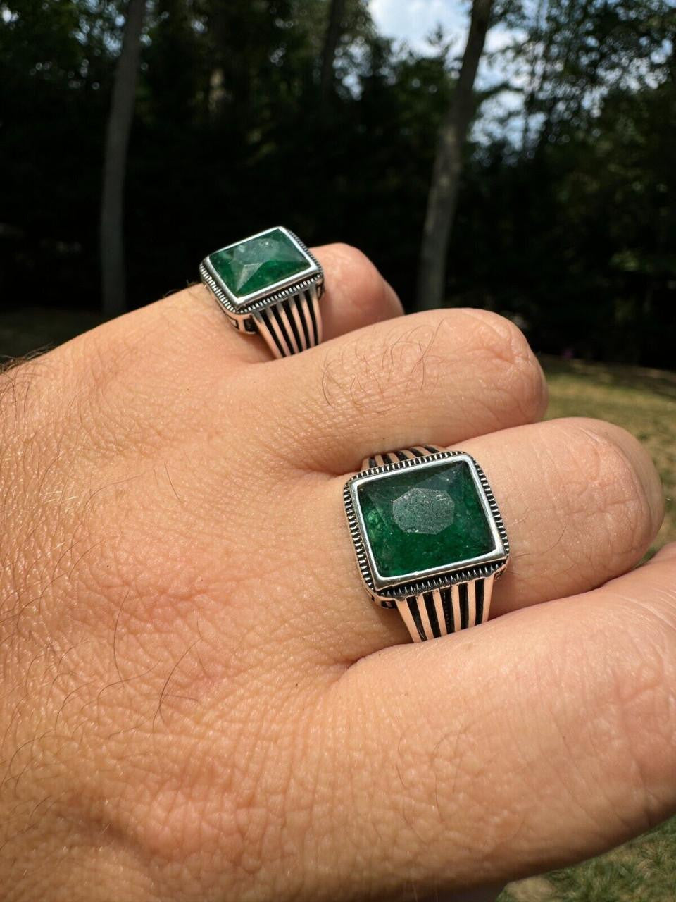 Royalty Ring - 925 Silver - Genuine Green Emerald Stone