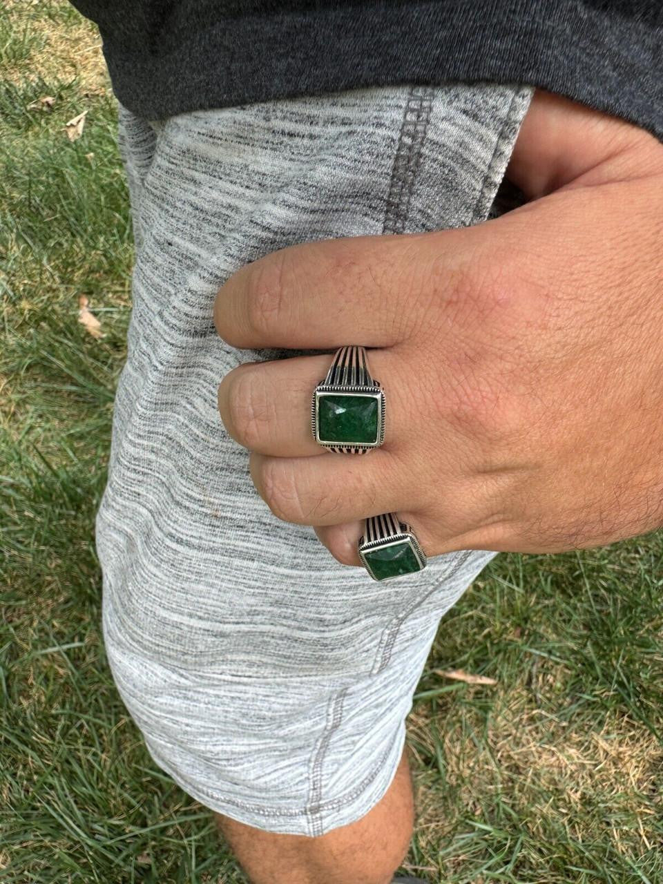 Royalty Ring - 925 Silver - Genuine Green Emerald Stone