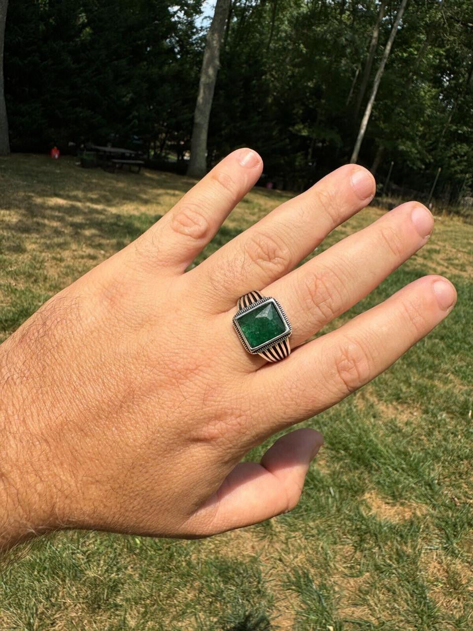 Royalty Ring - 925 Silver - Genuine Green Emerald Stone