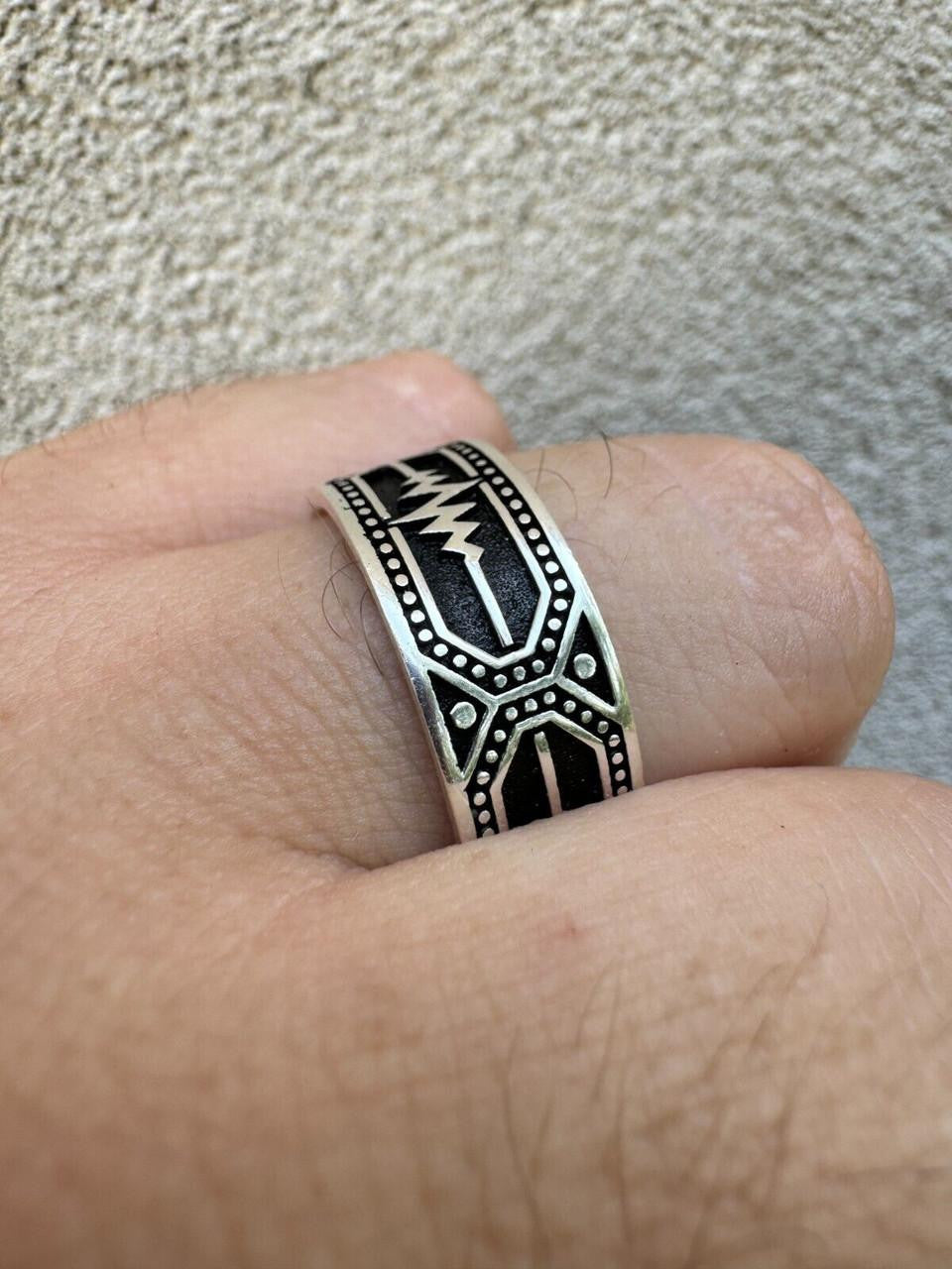 Eternal Love Heartbeat Pulse Eternity Band Ring - 925 Silver Oxidized - Plain